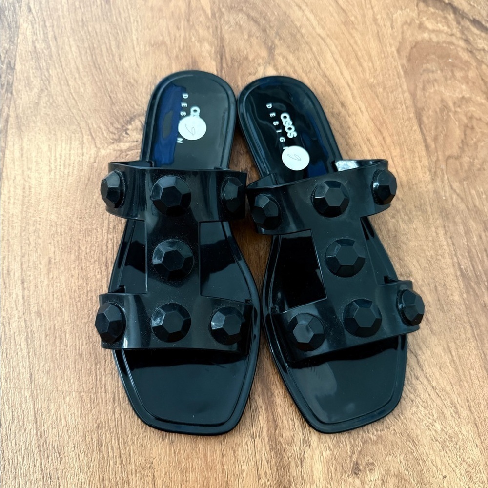 ASOS DESIGN Fuel studded jelly mule sandals in black - Picture 4 of 4